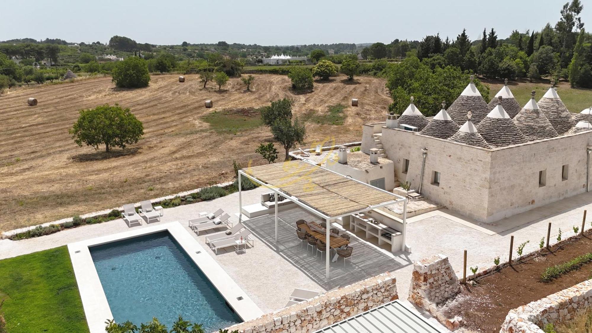 Td I Coni Di Pinure Trulli With Scenic Valley View Villa Martina Franca Buitenkant foto