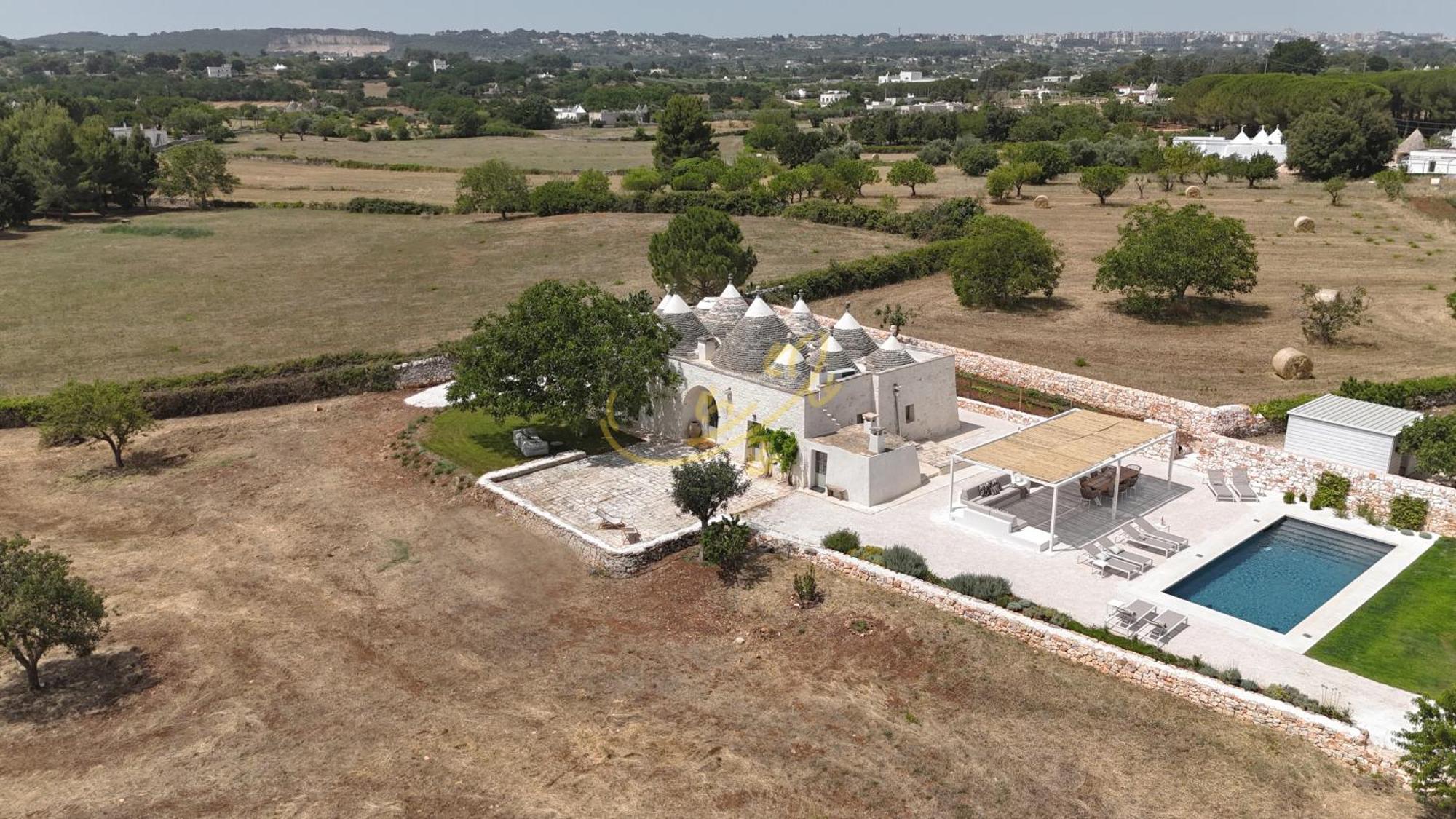 Td I Coni Di Pinure Trulli With Scenic Valley View Villa Martina Franca Buitenkant foto